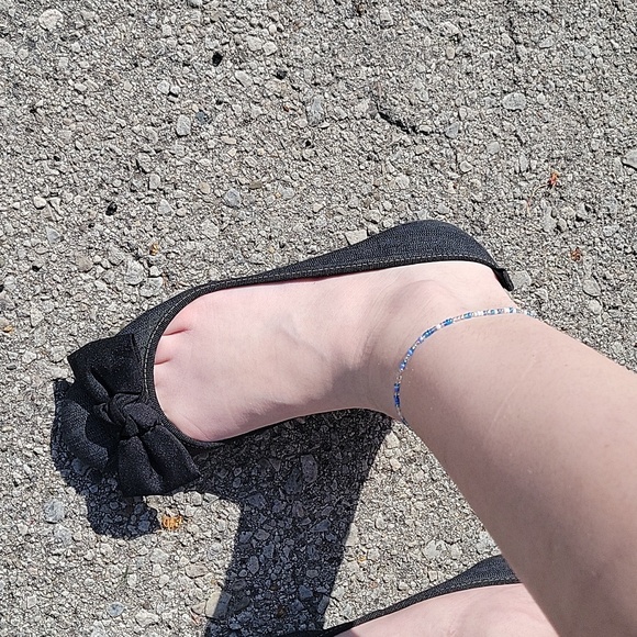 Gap flats with bow - Picture 3 of 3